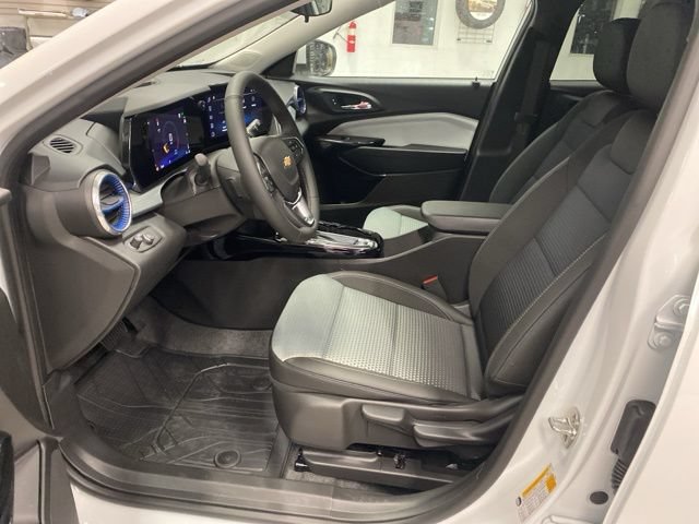 New 2026 Chevrolet Trax LT w/ Driver Confidence Package FWD image 24