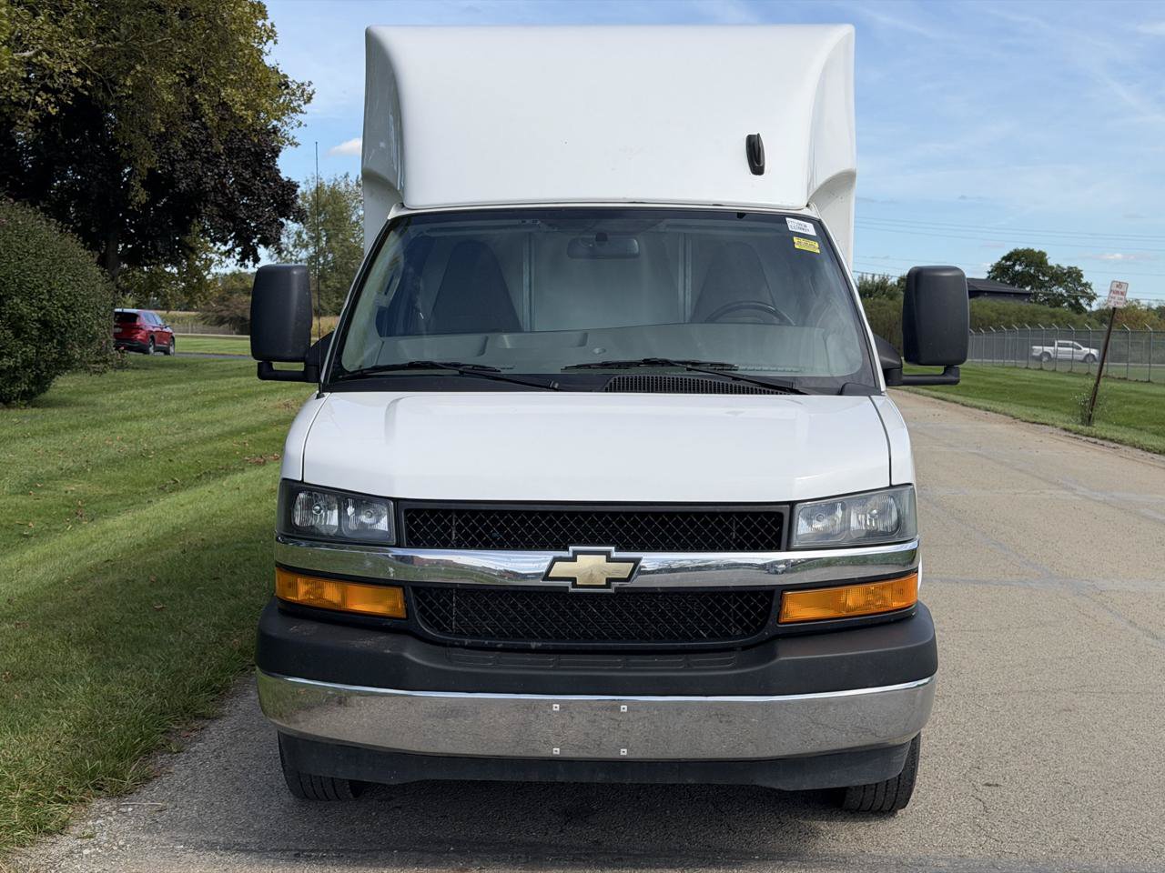 Used 2023 Chevrolet Express 3500 w/ Power Convenience Package RWD image 7