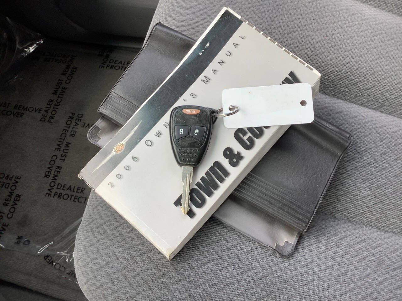 Used 2006 Chrysler Town & Country LX w/ Popular Equipment Group II FWD image 37