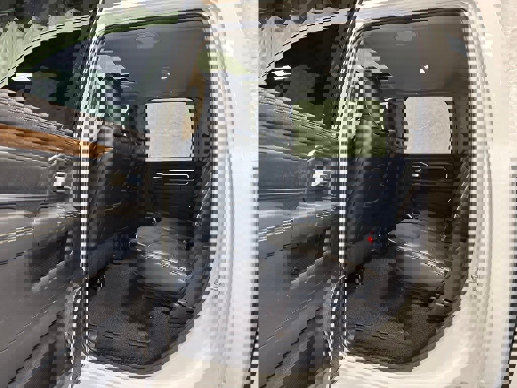 Used 2024 RAM 2500 Laramie image 43