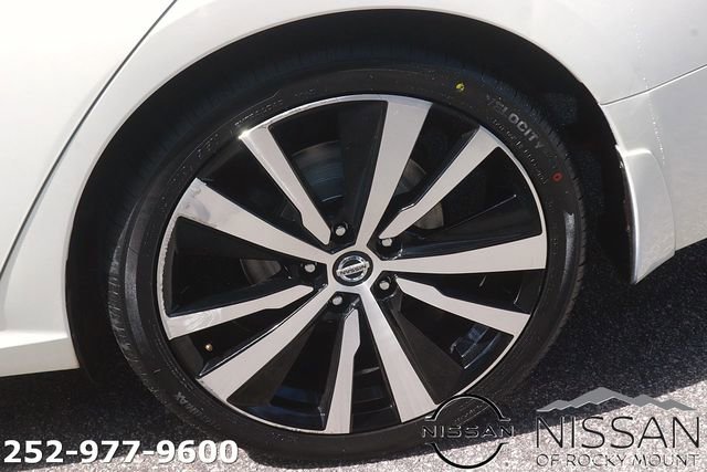Used 2019 Nissan Altima 2.5 SR FWD image 10
