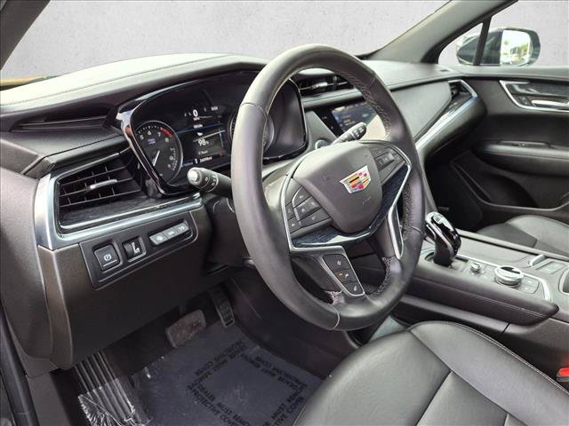 Used 2022 Cadillac XT5 Premium Luxury w/ Technology Package FWD image 10