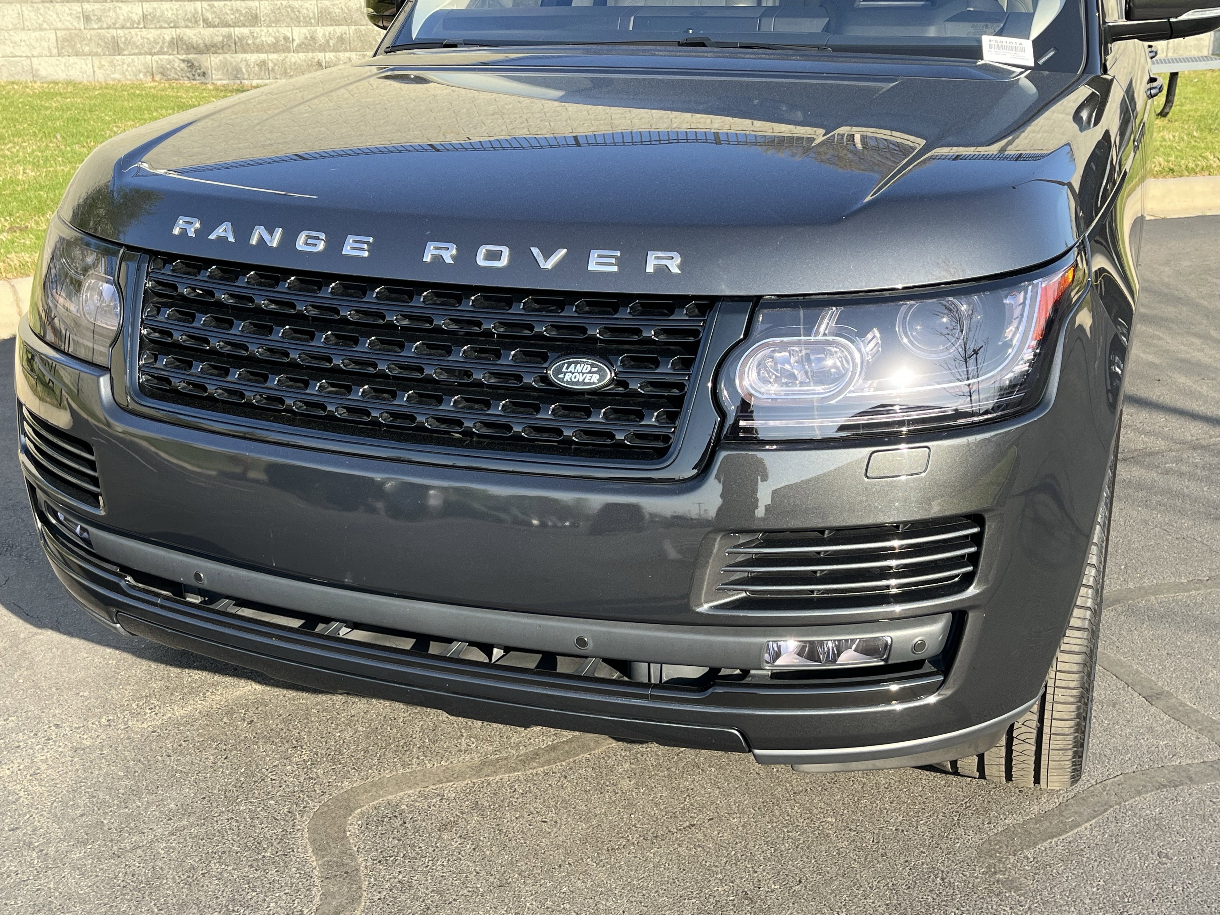 Used 2017 Land Rover Range Rover Supercharged image 11