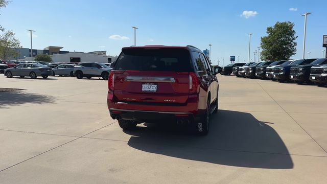 Used 2024 GMC Yukon AT4 w/ Technology Package AWD/4WD image 8