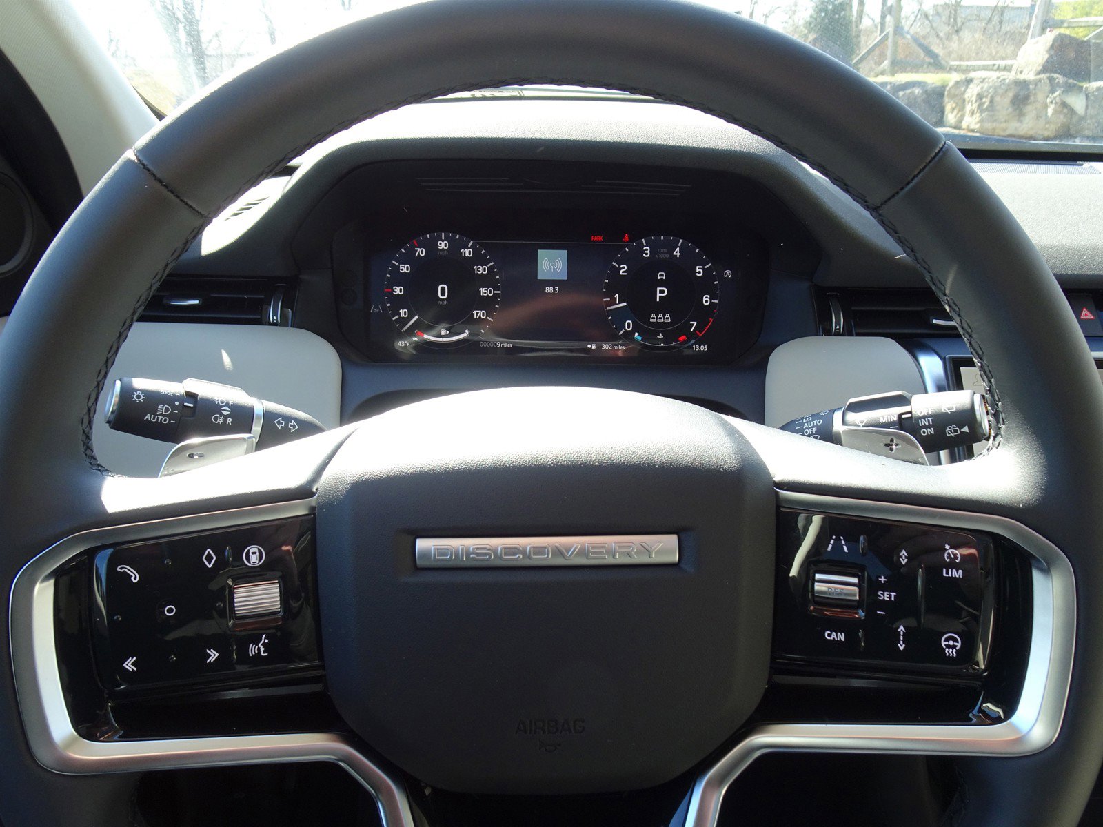 New 2025 Land Rover Discovery Sport S image 27