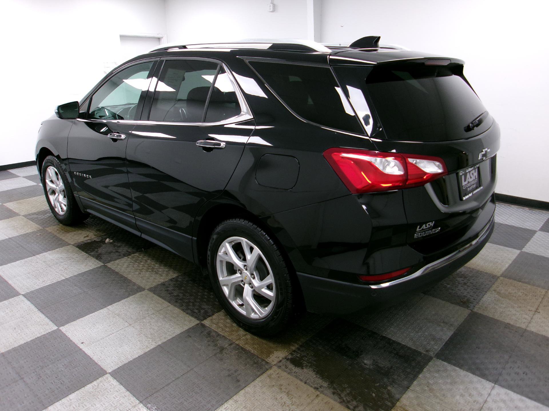 Used 2020 Chevrolet Equinox Premier w/ LPO, Floor Liner Package image 2