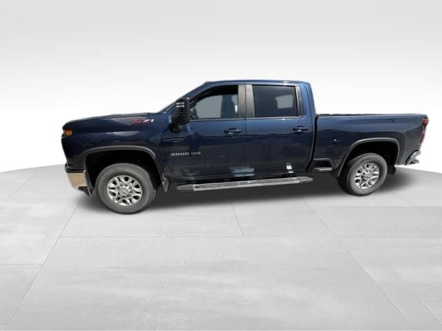 Used 2022 Chevrolet Silverado 2500 LT w/ Convenience Package AWD/4WD image 13