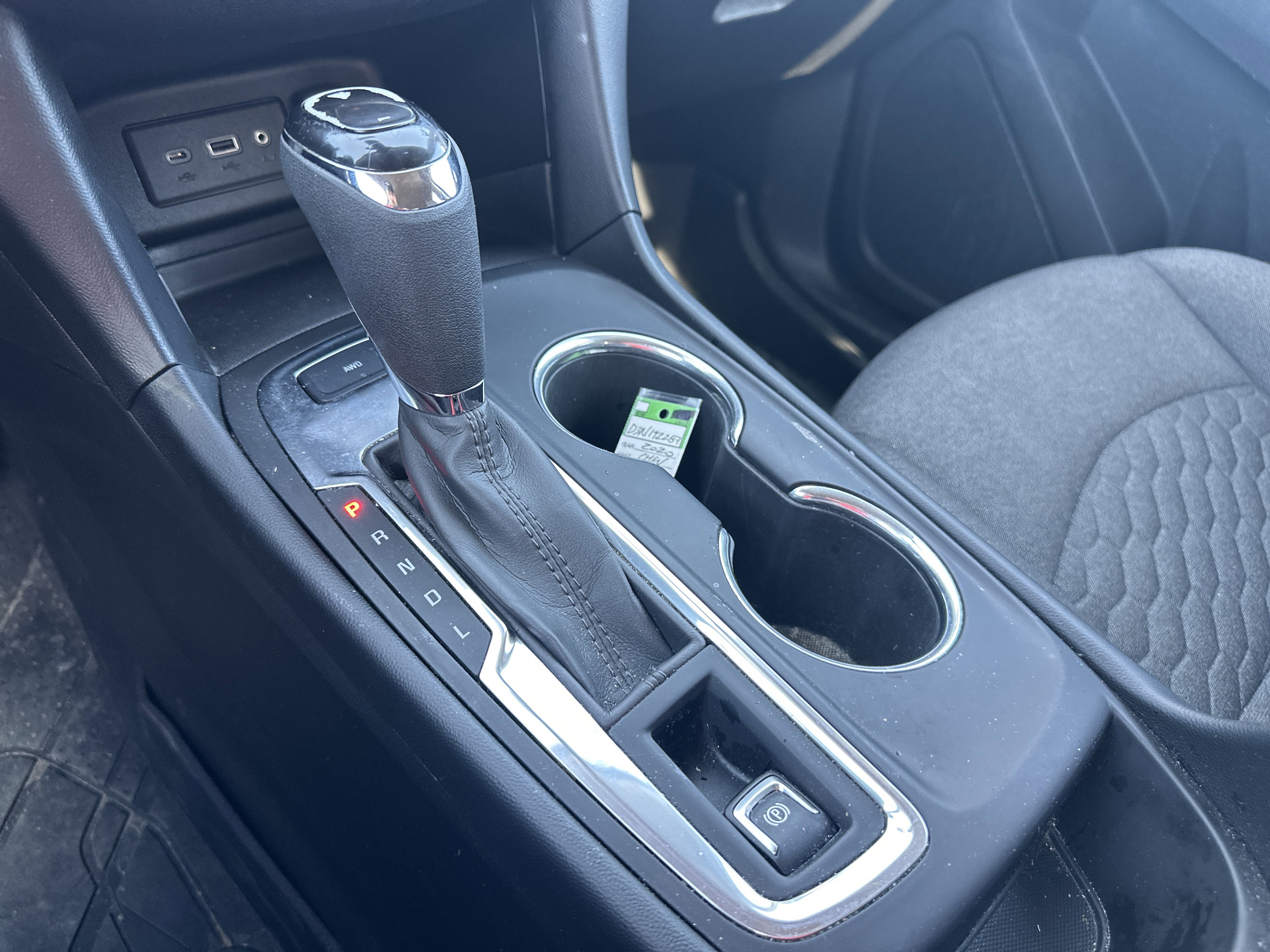 Used 2020 Chevrolet Equinox LT image 30