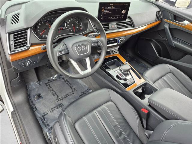 Certified 2023 Audi Q5 2.0T Premium w/ Convenience Package AWD/4WD image 10