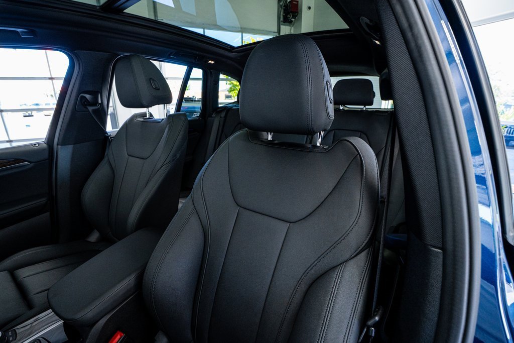 Used 2020 BMW X3 xDrive30e w/ Convenience Package image 38