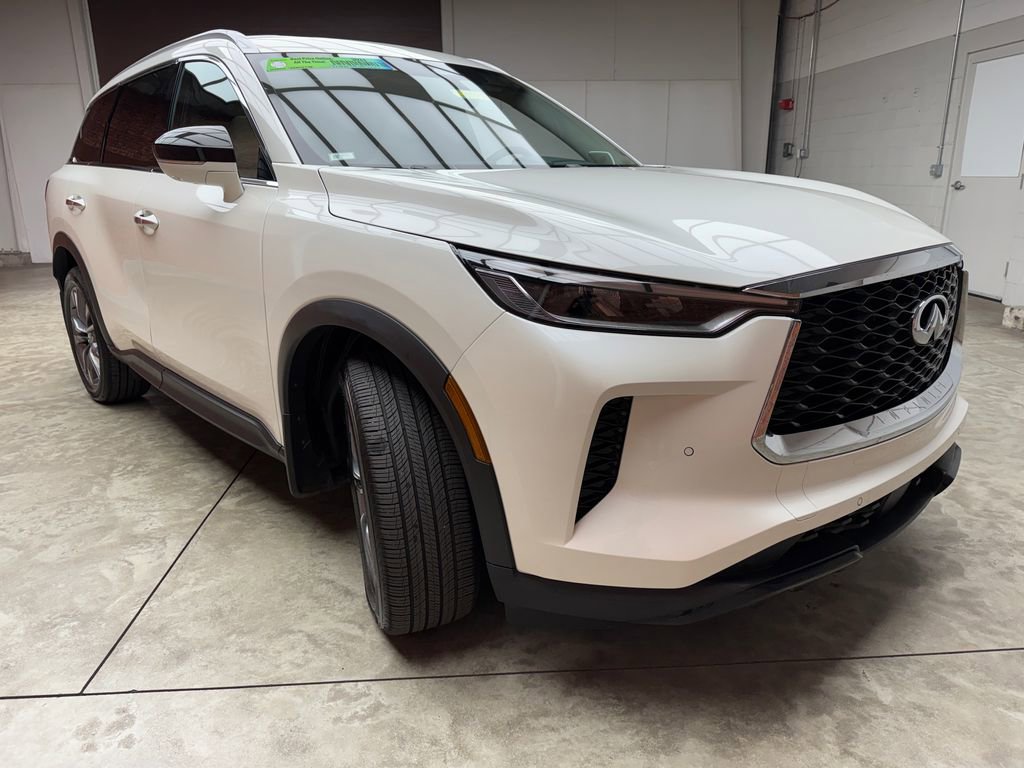 Used 2024 INFINITI QX60 Luxe w/ Performance Audio Package image 9