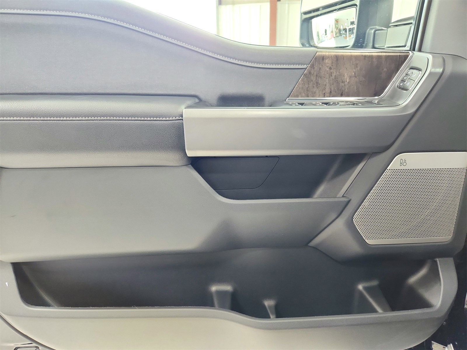 New 2026 Ford F250 Lariat w/ Lariat Ultimate Package image 37