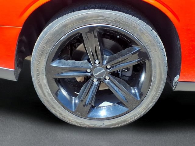 Used 2017 Dodge Challenger R/T w/ Sound Group RWD image 9