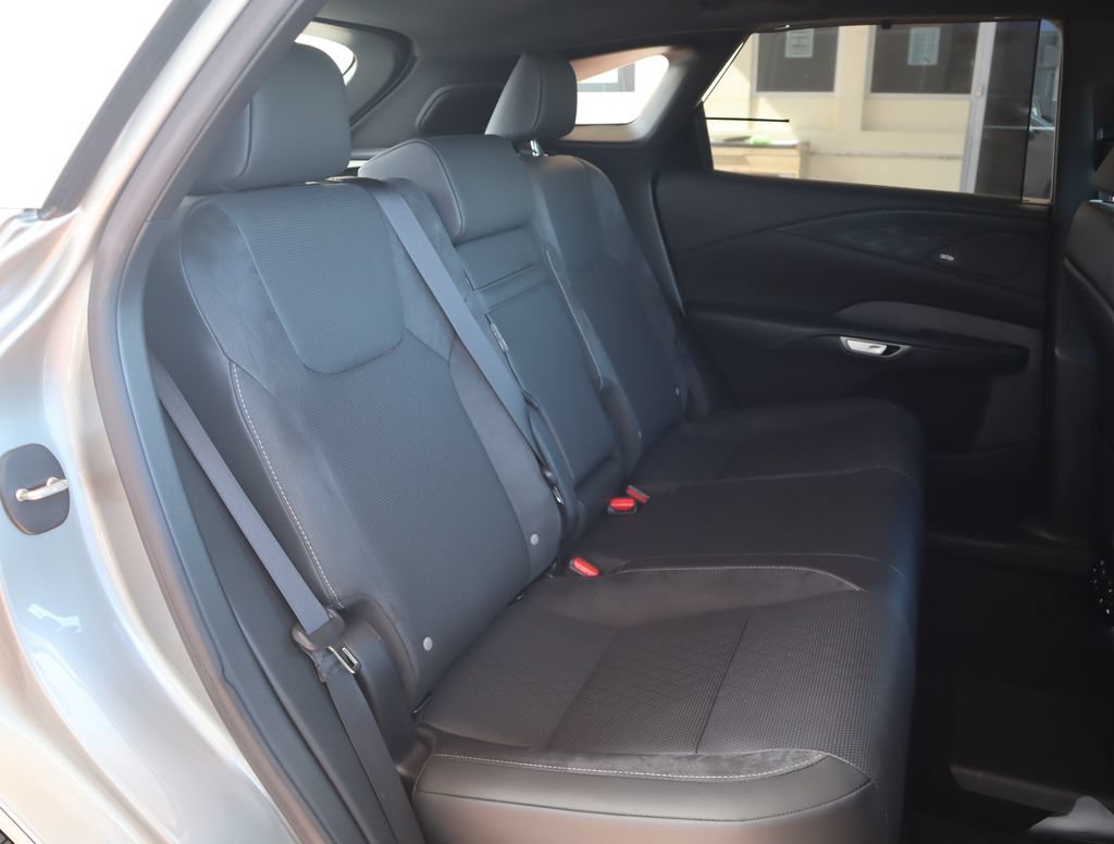 Used 2024 Lexus RX 450h AWD w/ Luxury Package image 33