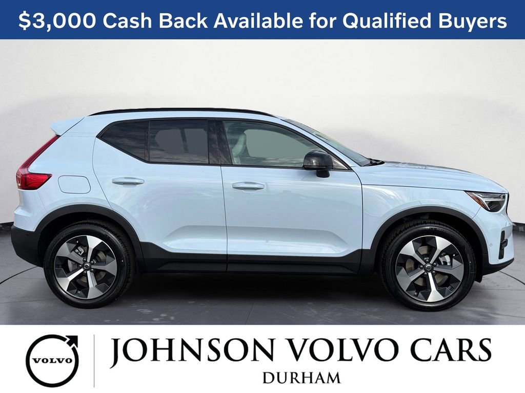 New 2026 Volvo XC40 B4 Plus w/ Climate Package image 2