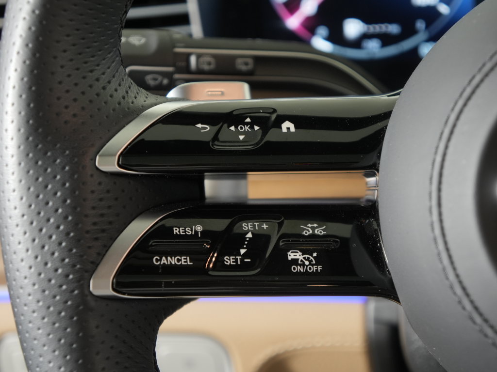Certified 2025 Mercedes-Benz GLS 580 4MATIC image 21