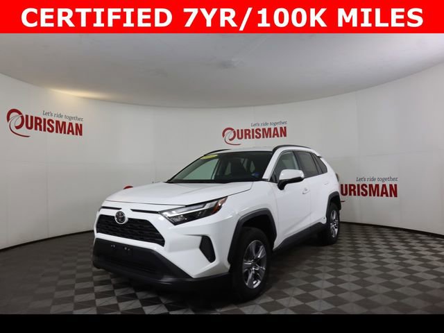 Used 2025 Toyota RAV4 XLE image 3