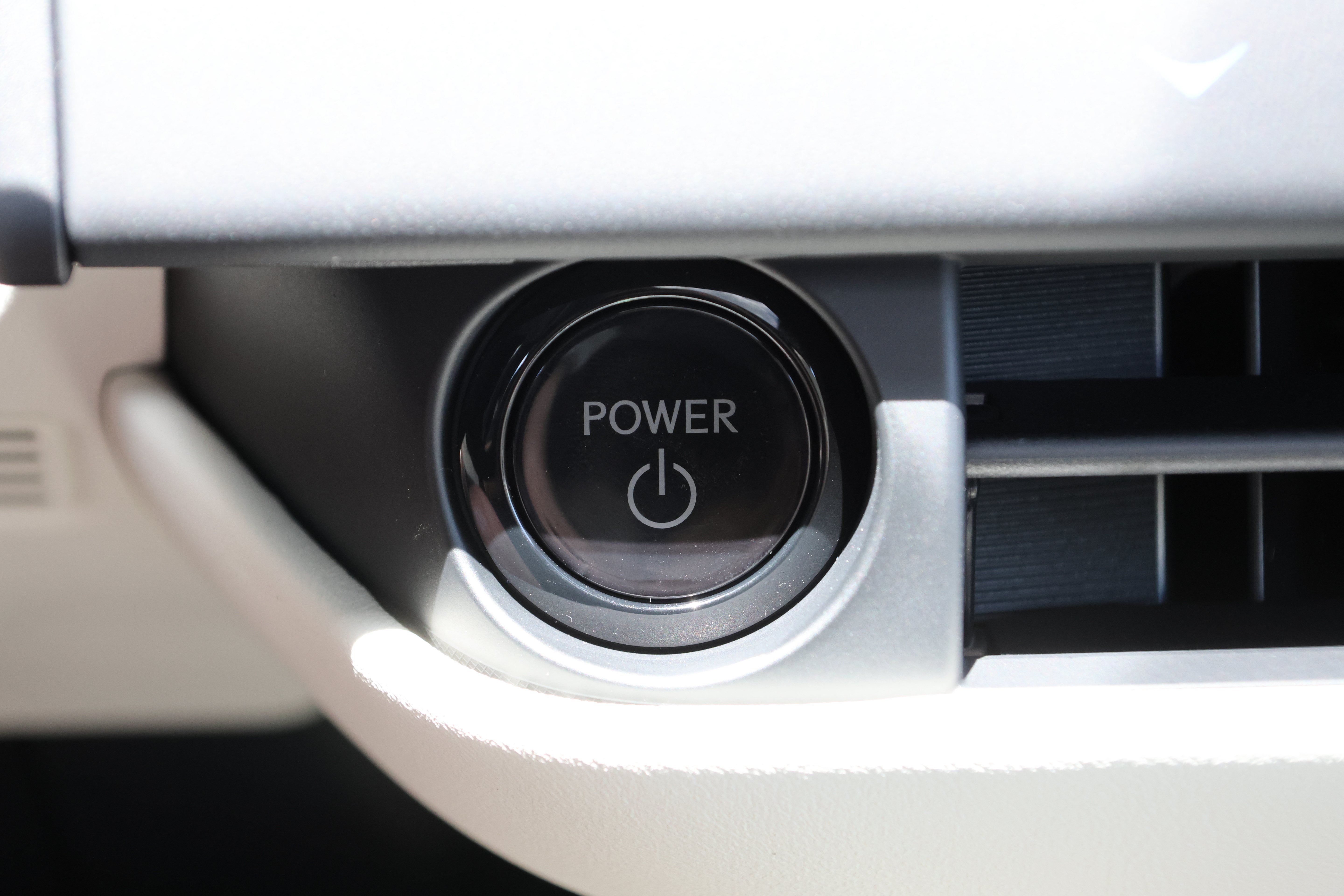 New 2026 Lexus ES 350e FWD image 24