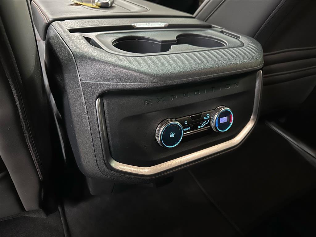 Certified 2025 Ford Expedition Active image 33