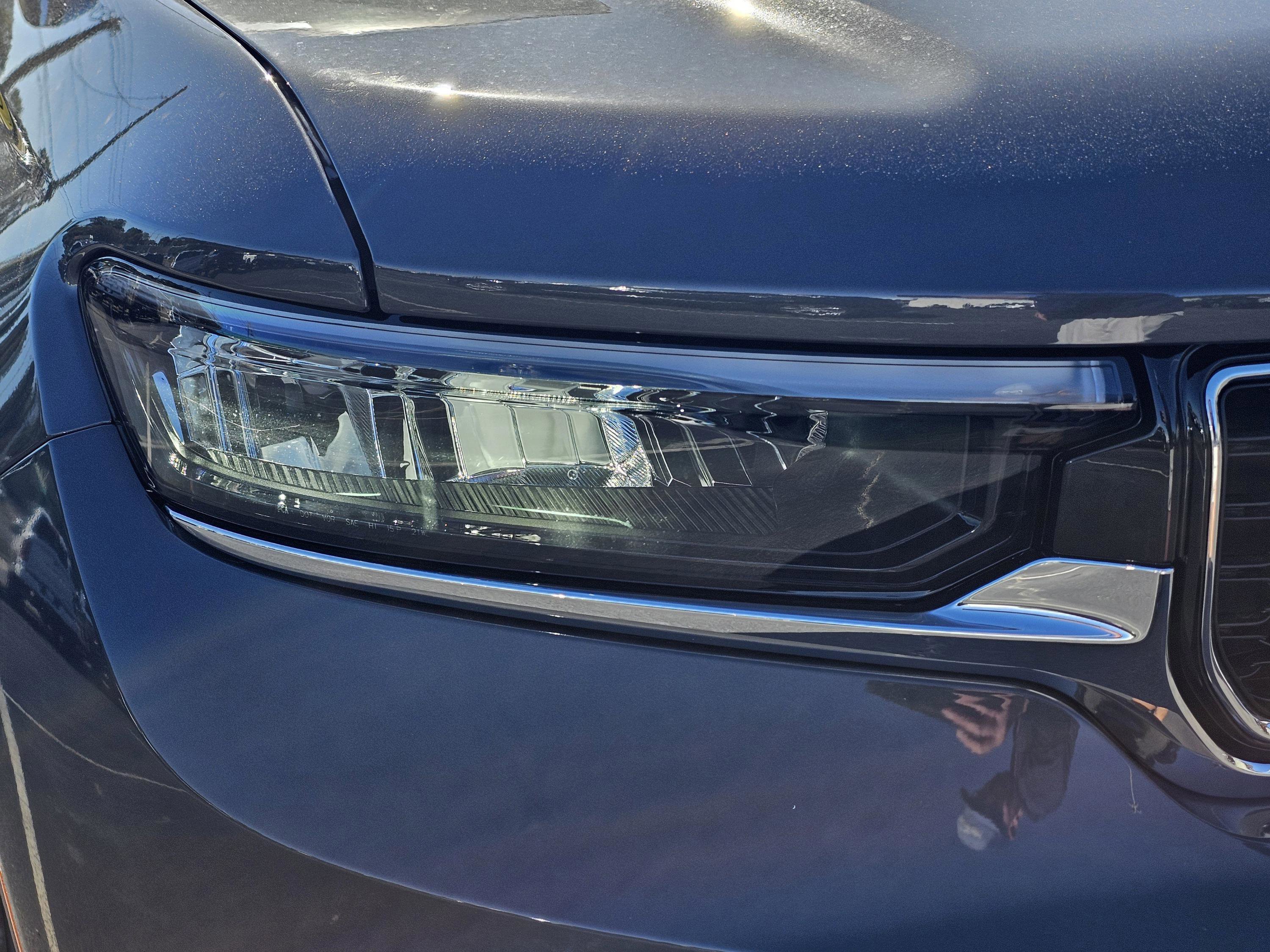 New 2025 Jeep Grand Cherokee L Limited image 4