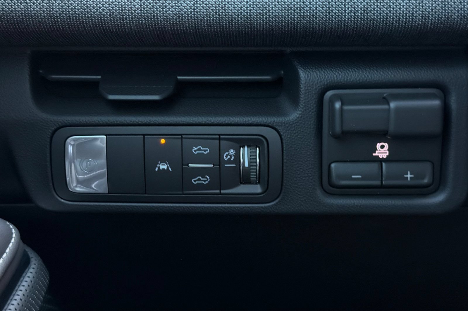 New 2026 GMC Sierra EV Elevation AWD/4WD image 28