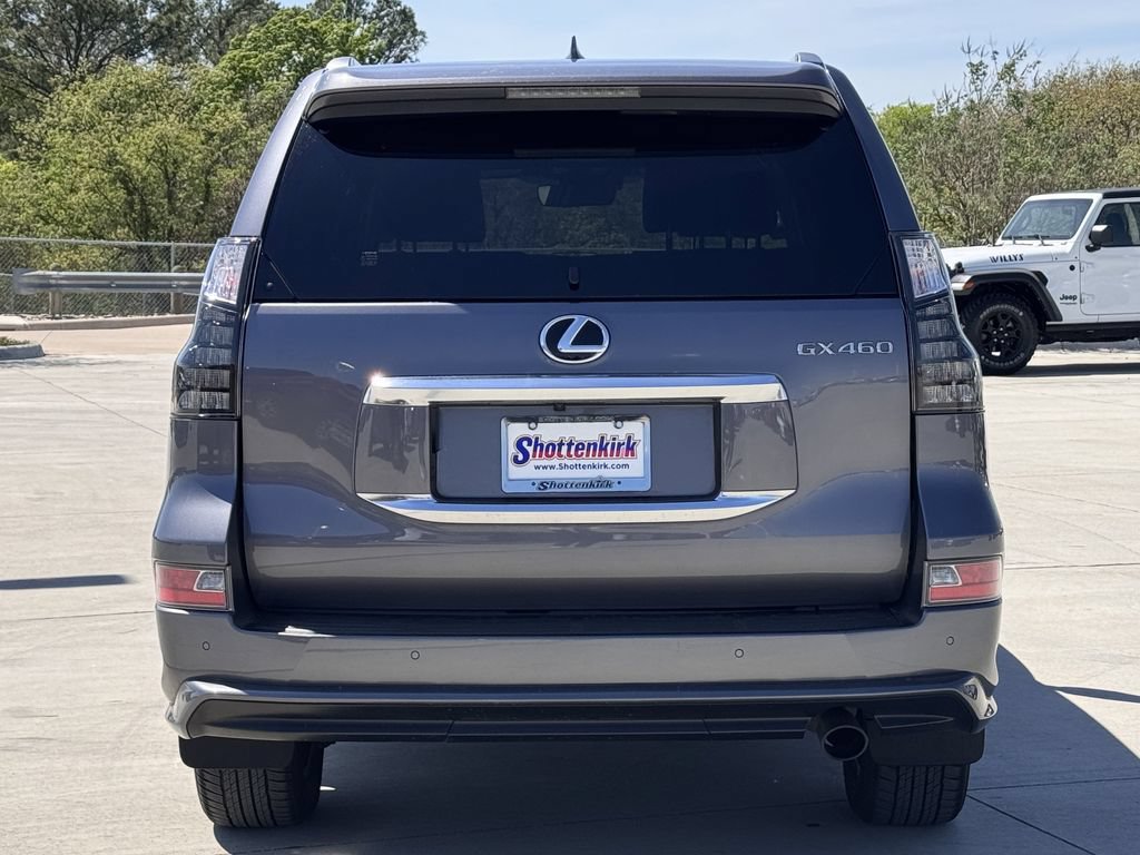 Used 2023 Lexus GX 460 Premium w/ Accessory Package AWD/4WD image 5