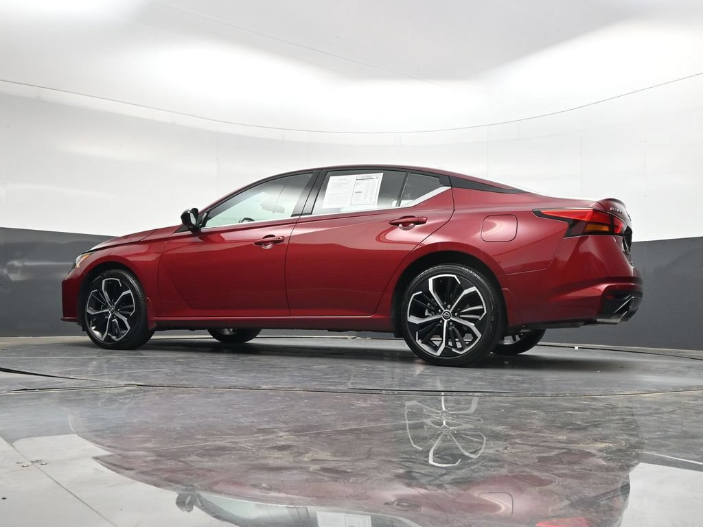 Used 2024 Nissan Altima 2.5 SR w/ SR Premium Package AWD/4WD image 40