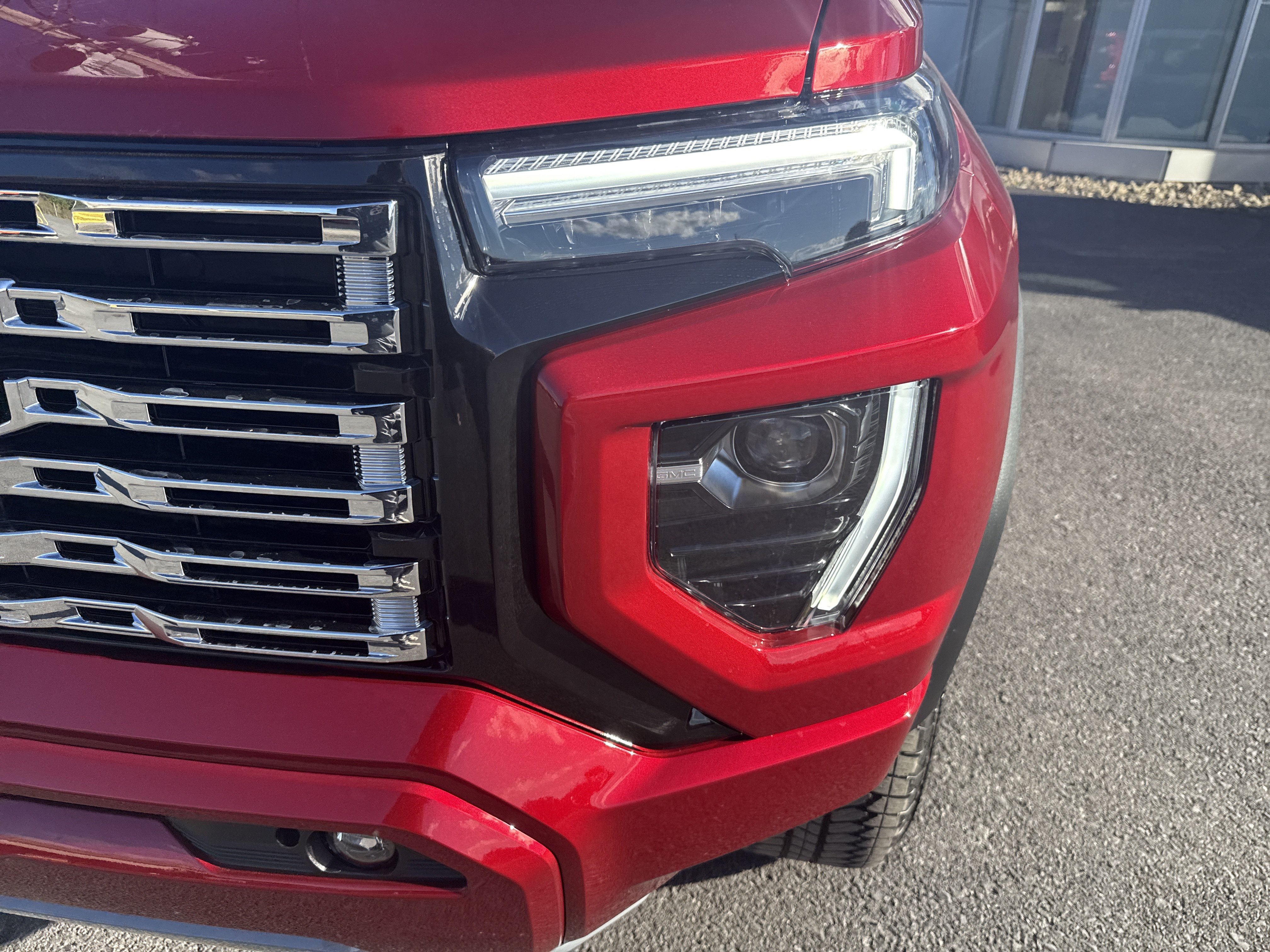 New 2026 GMC Canyon Denali AWD/4WD image 9