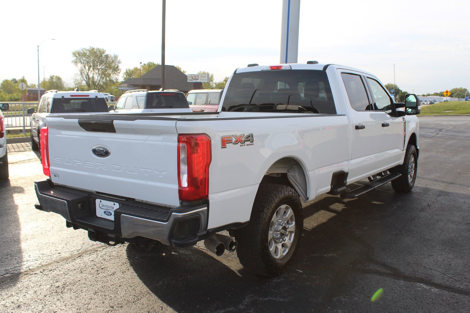 Used 2023 Ford F250 XLT w/ FX4 Off-Road Package image 5