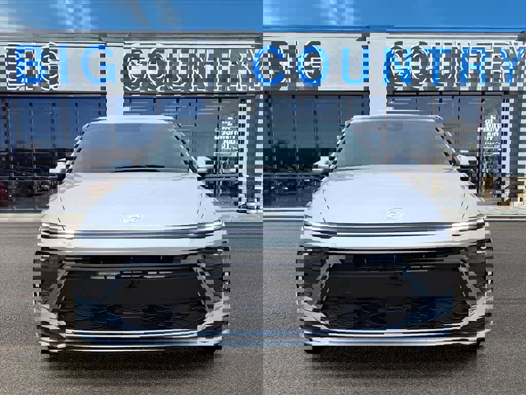 Used 2025 Hyundai Sonata SE image 8