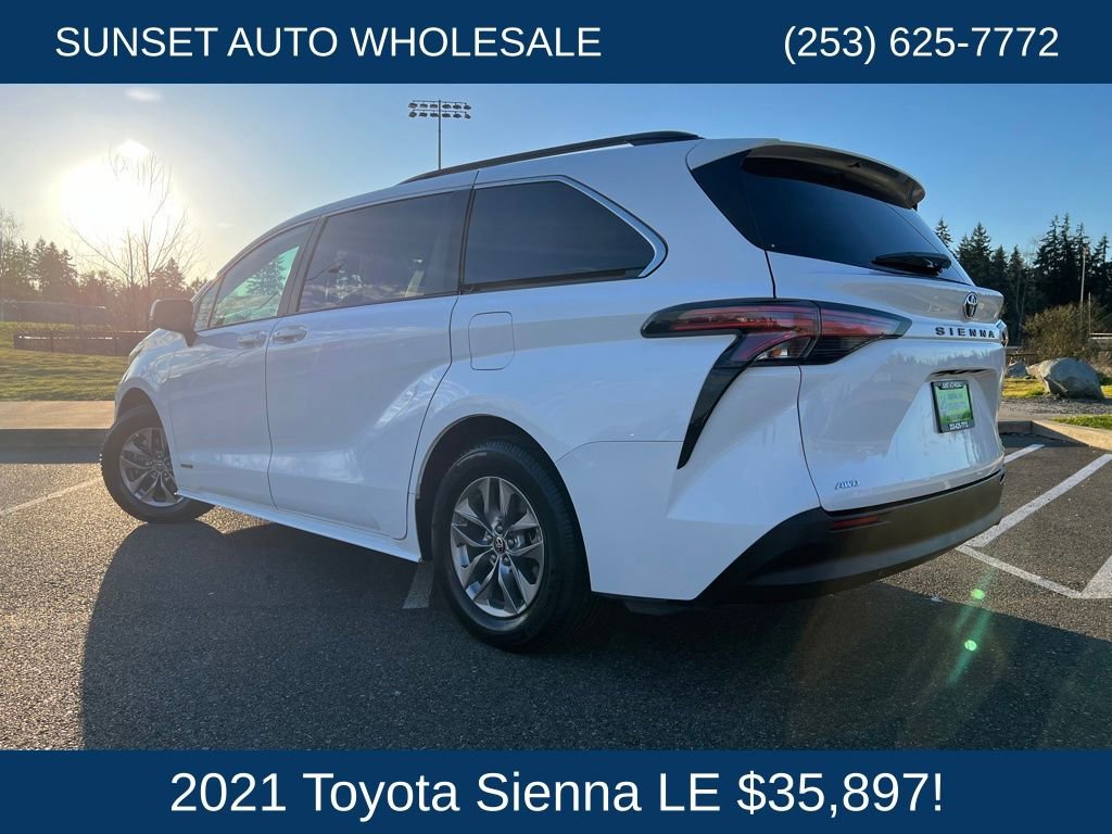 Used 2021 Toyota Sienna LE image 32