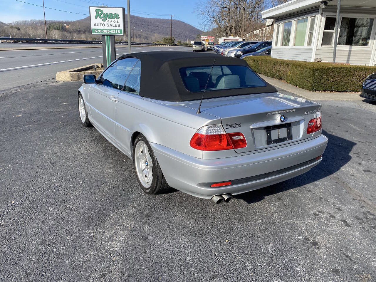 Used 2005 BMW 330Ci Convertible image 3