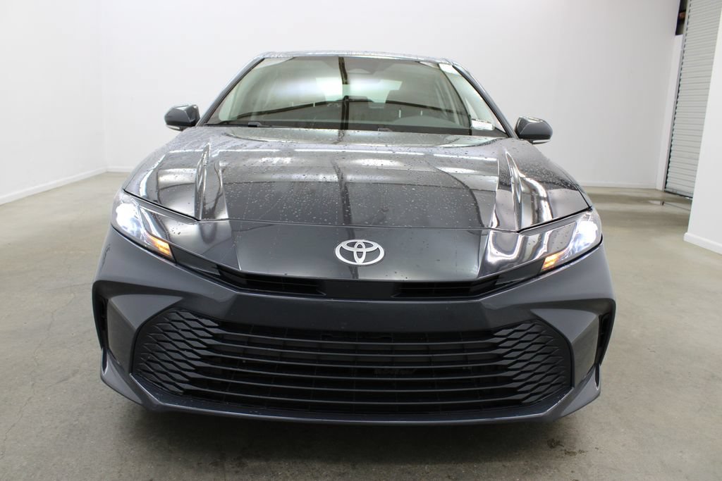 Used 2025 Toyota Camry LE w/ Convenience Package FWD image 7