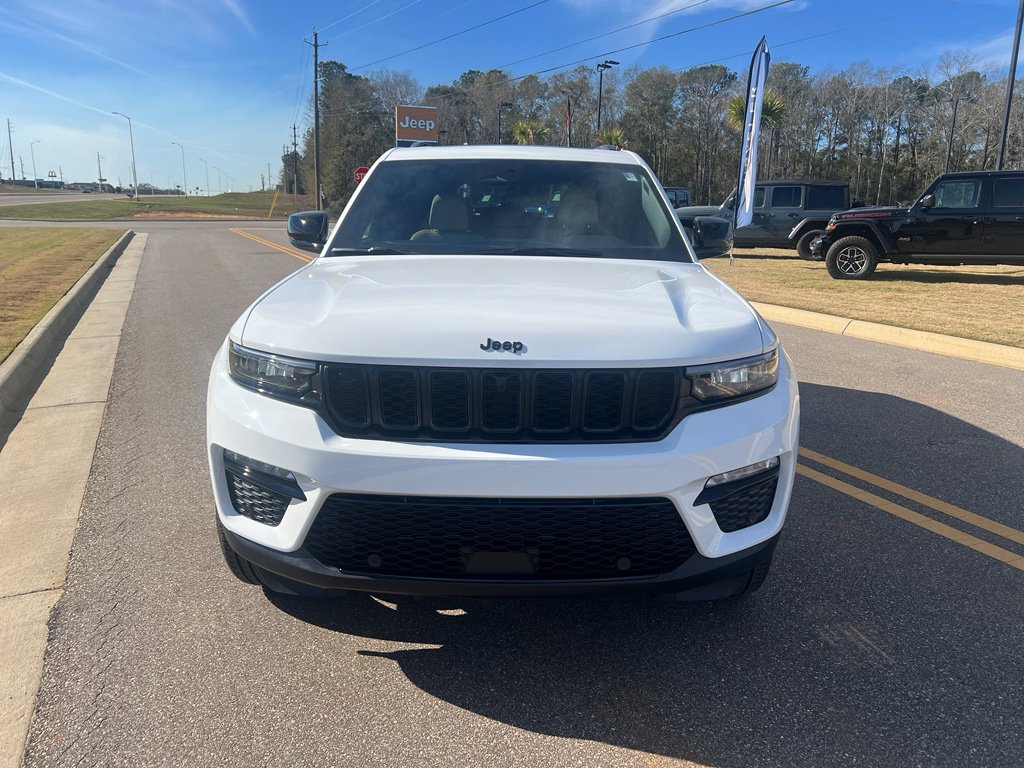 New 2025 Jeep Grand Cherokee Limited w/ Luxury Tech Group II AWD/4WD image 5