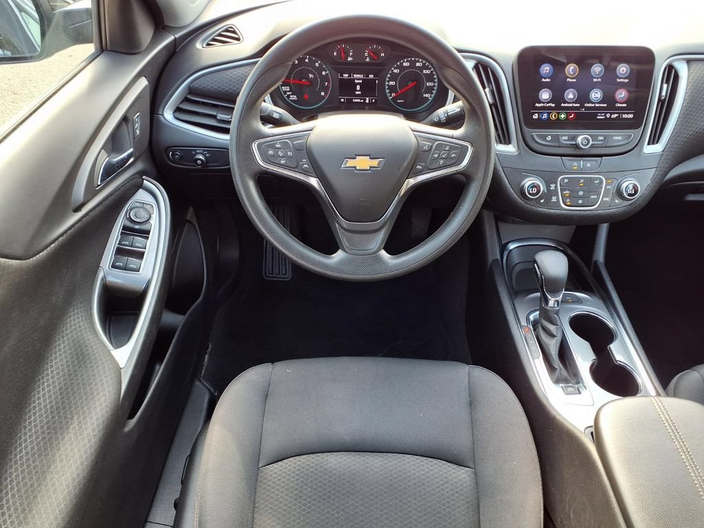 Used 2025 Chevrolet Malibu LT FWD image 15