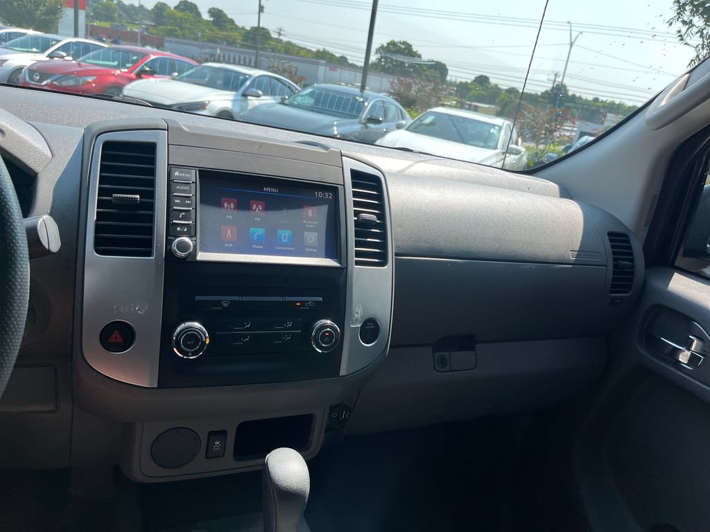 Used 2020 Nissan Frontier SV RWD image 14