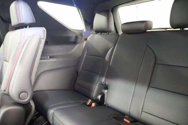 New 2026 Chevrolet Traverse RS image 30