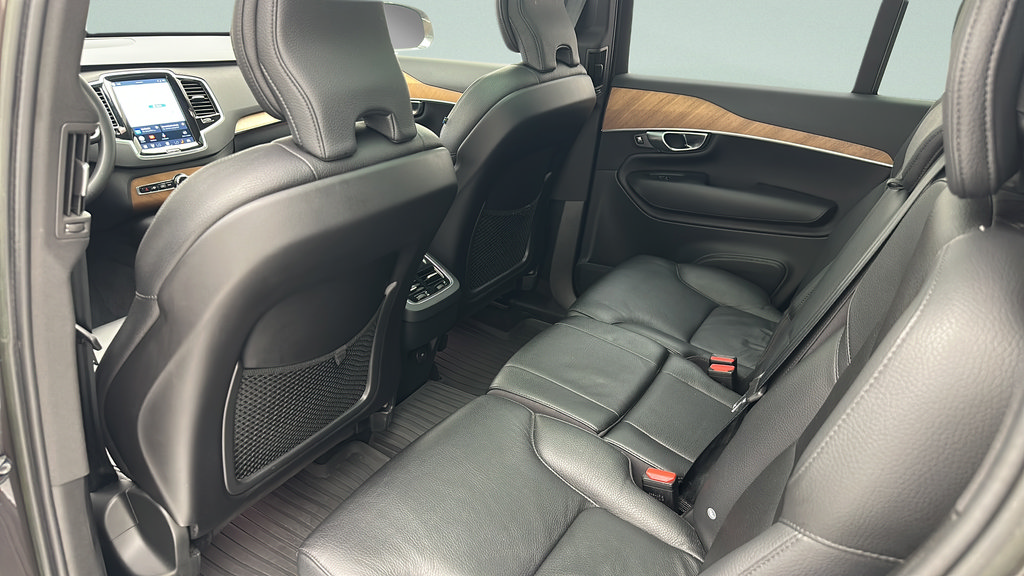 Used 2023 Volvo XC90 B6 Plus w/ Protection Package AWD/4WD image 9
