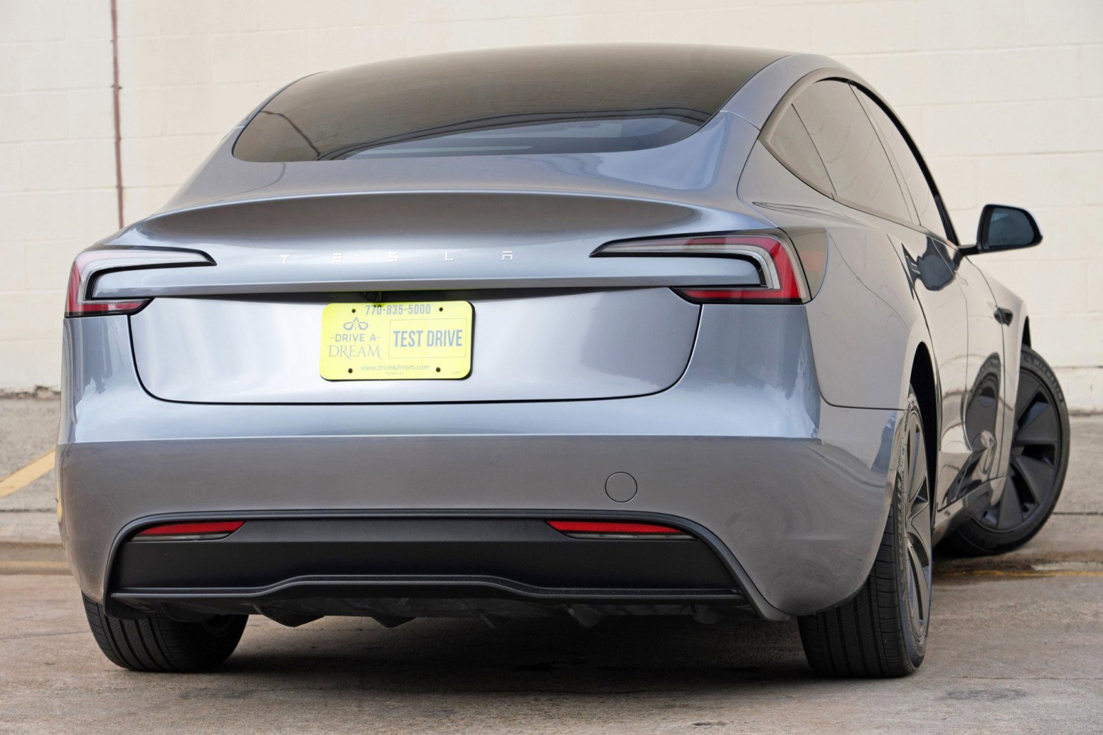 Used 2025 Tesla Model 3 RWD image 5