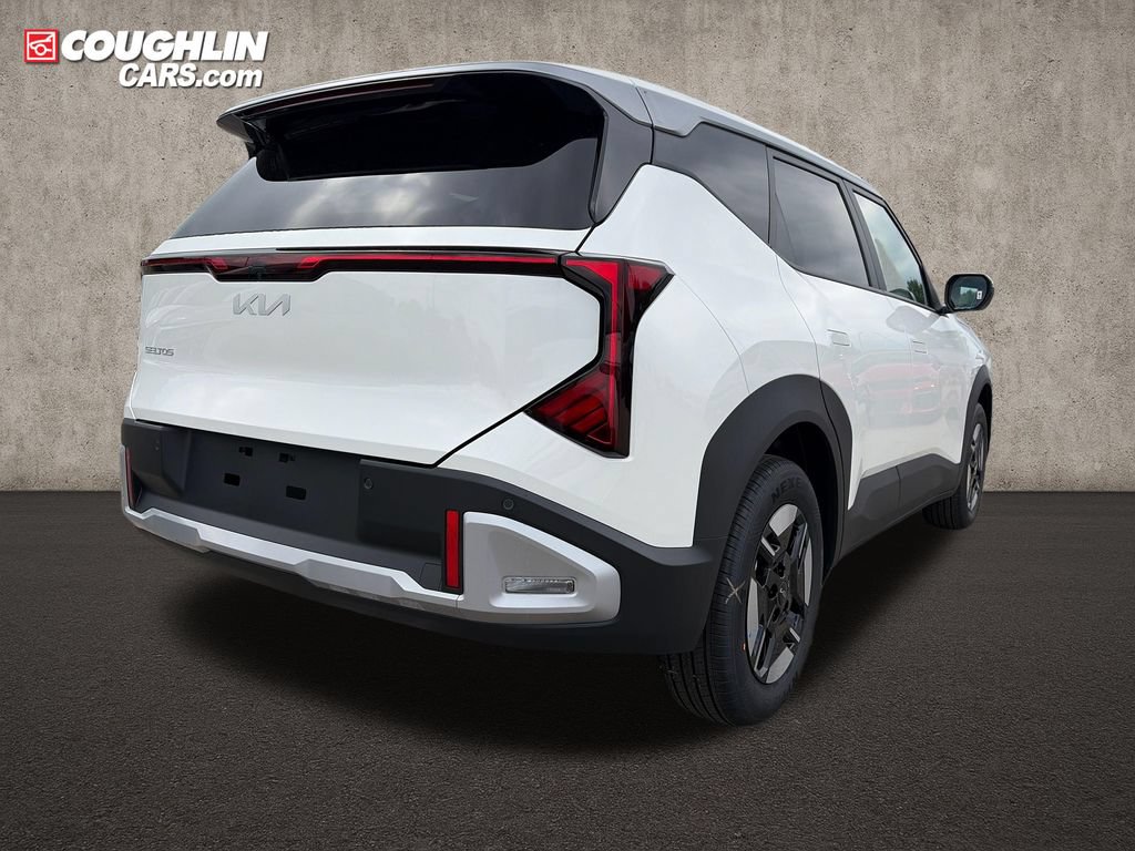 New 2027 Kia Seltos LX FWD image 8