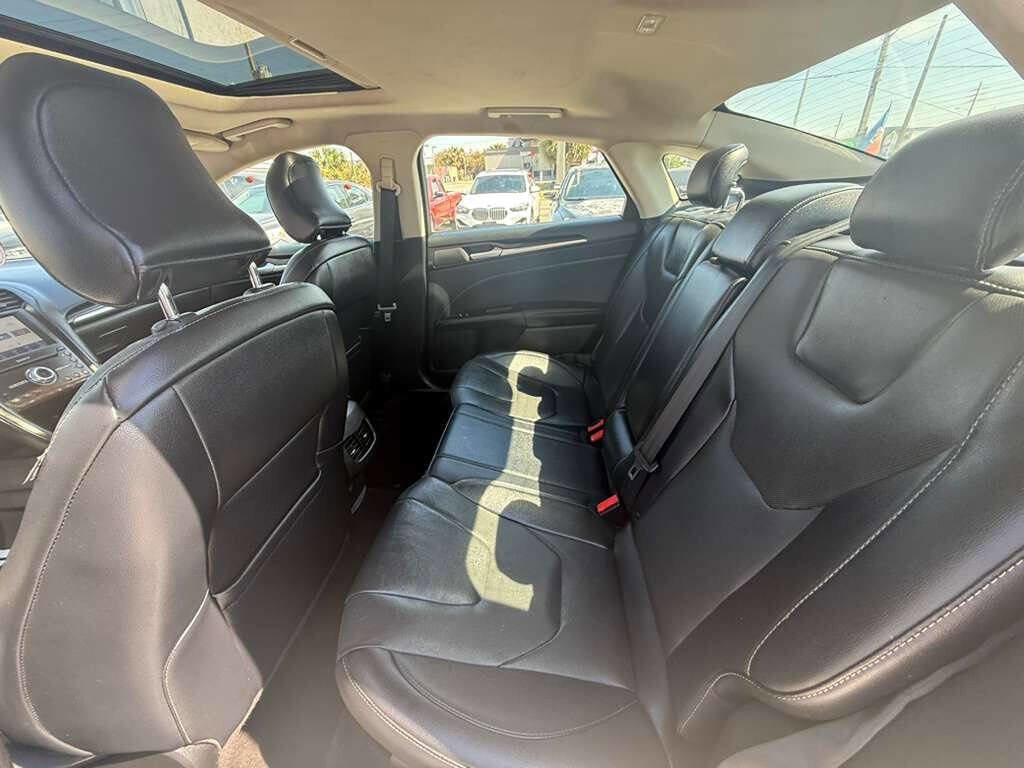 Used 2019 Ford Fusion Titanium image 8