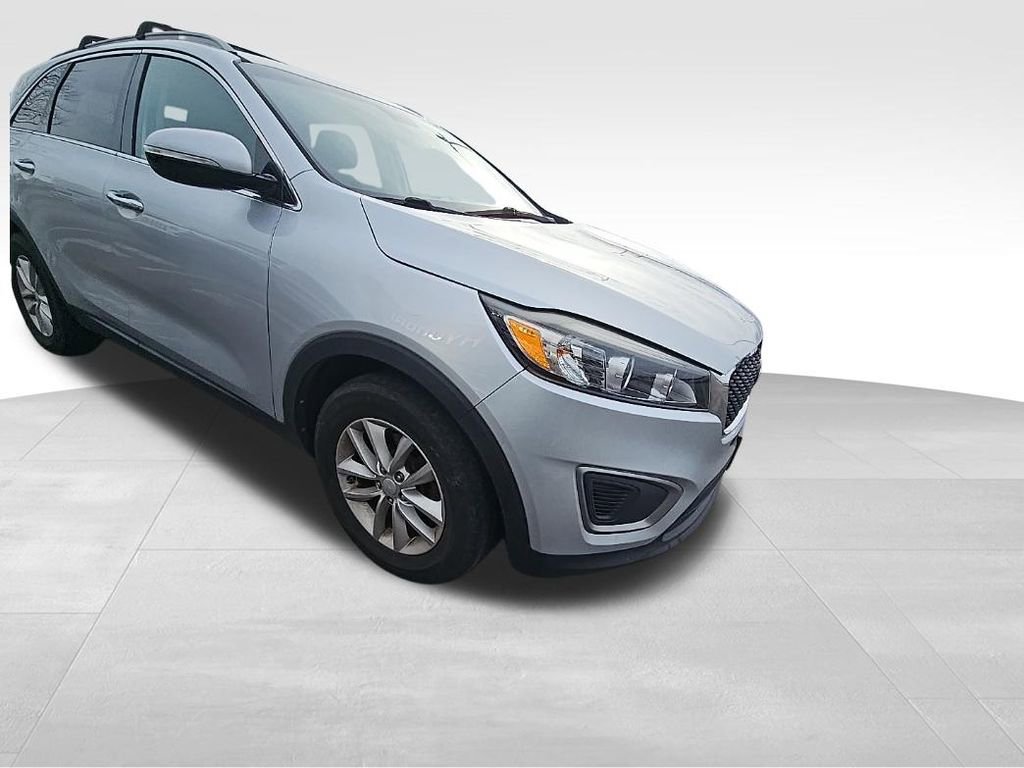 Used 2016 Kia Sorento LX w/ LX Convenience Package image 88