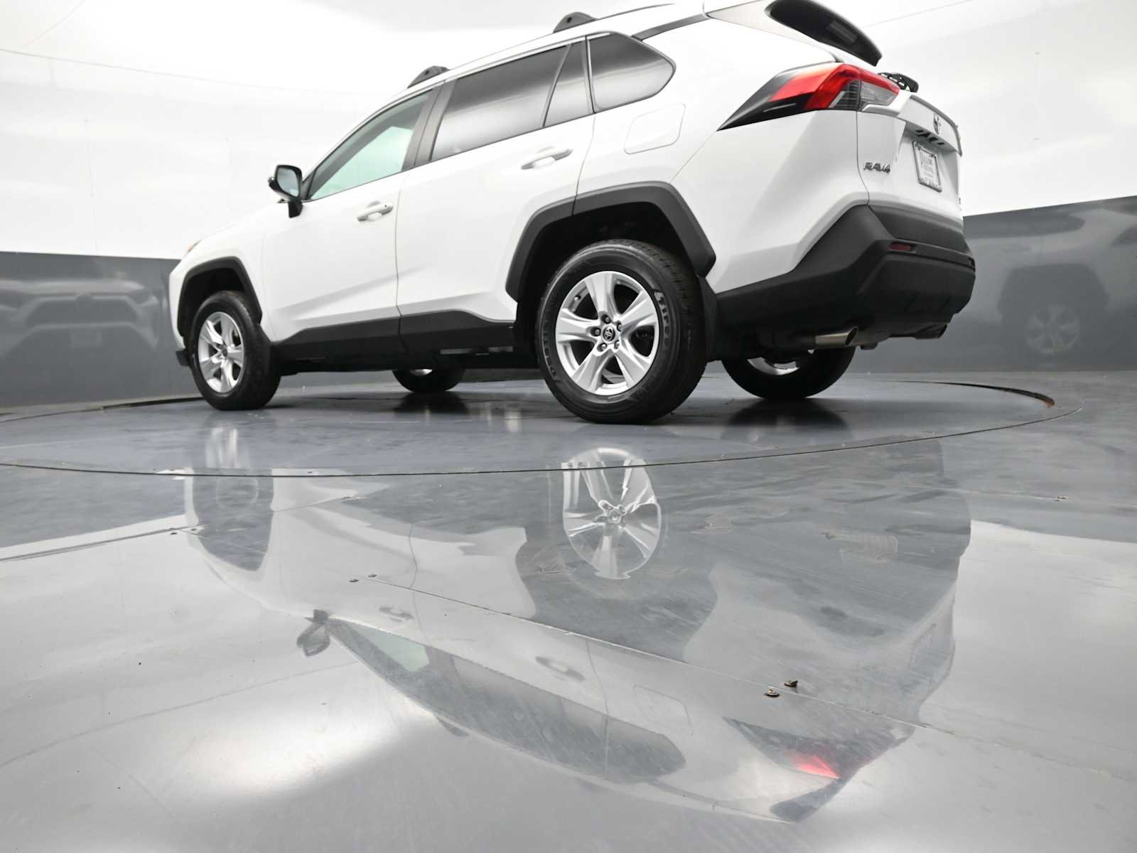 Certified 2021 Toyota RAV4 XLE AWD/4WD image 29