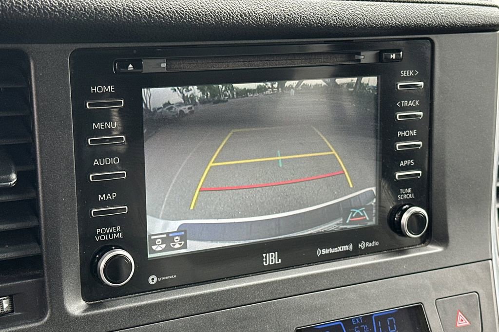 Used 2018 Toyota Sienna Limited AWD/4WD image 19