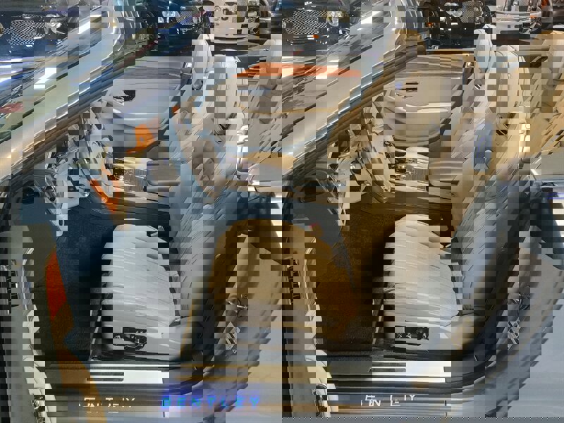 Used 2020 Bentley Continental GT image 13