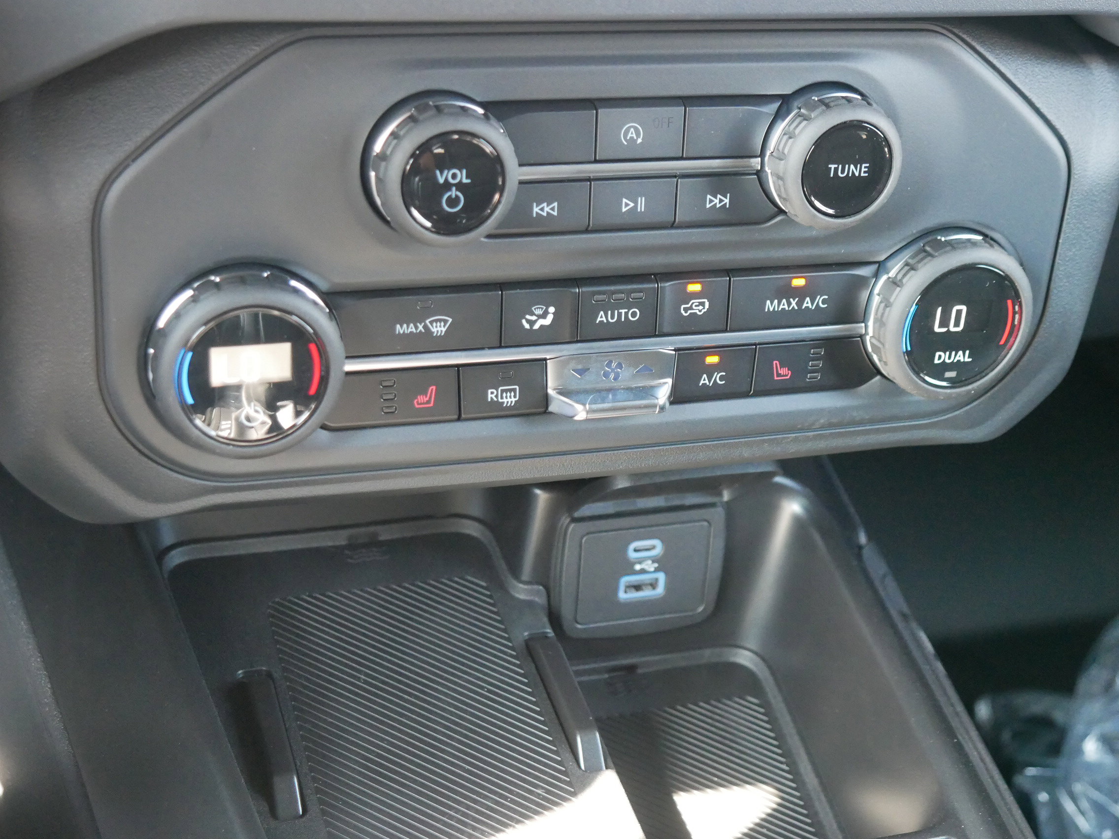 New 2025 Ford Bronco Big Bend image 13