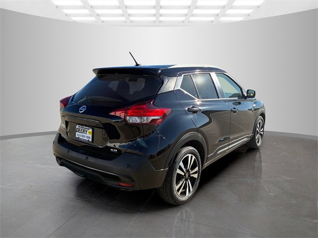 Used 2020 Nissan Kicks SR image 4