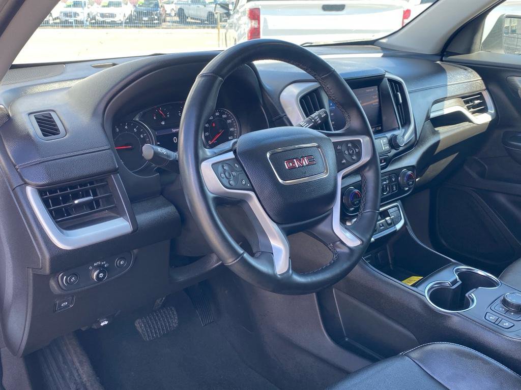 Used 2024 GMC Terrain SLT image 20