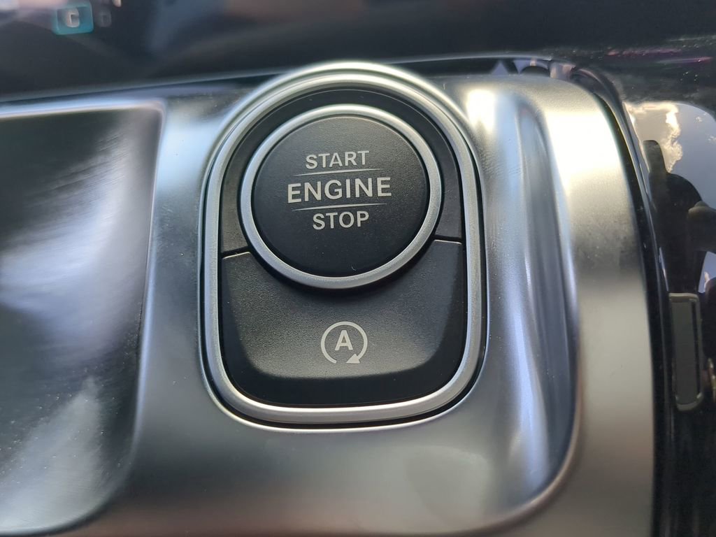 New 2025 Mercedes-Benz GLB 250 GLB 250 image 15