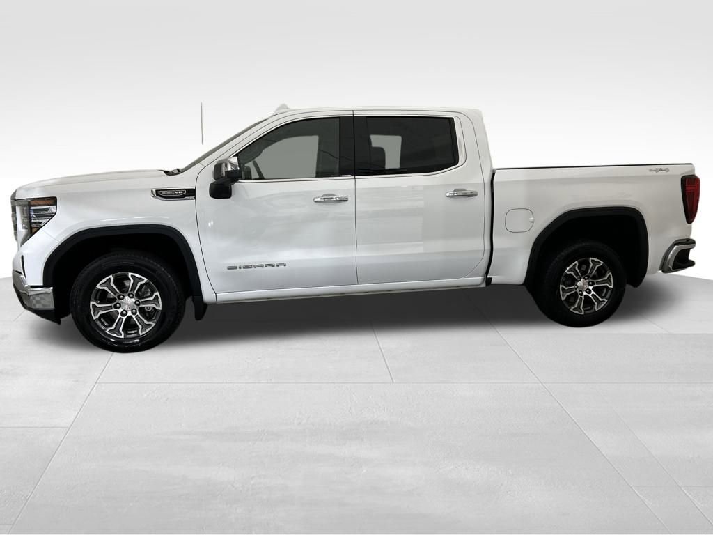 Used 2025 GMC Sierra 1500 SLT image 2